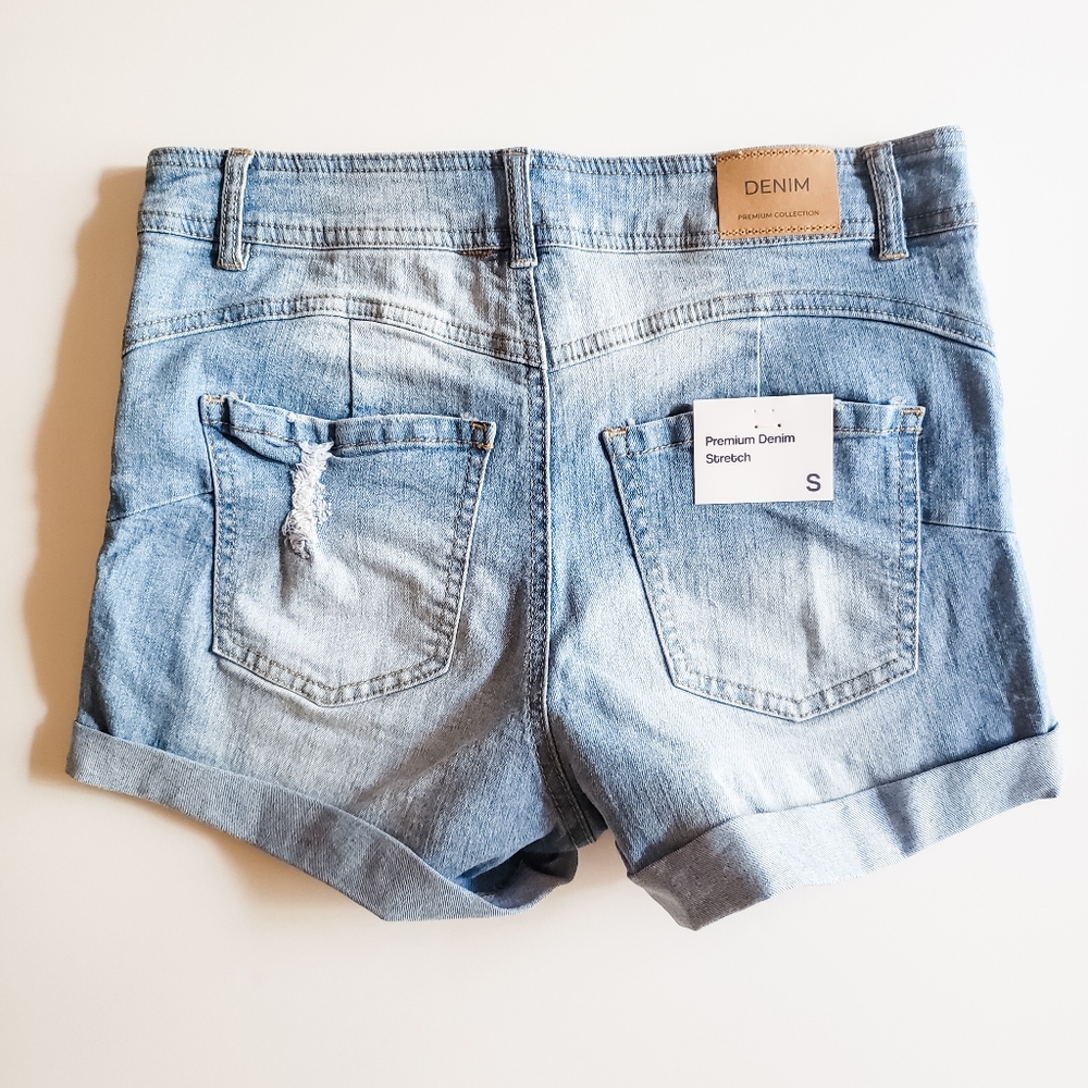 NWT High Waisted Denim Shorts - Picture 2 of 2